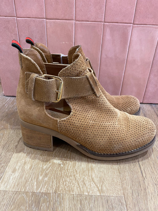 Bottines camel T.38