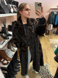 Manteau en vison marron Yves Saint Laurent T.40