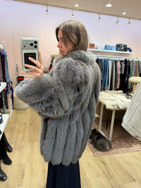 Manteau en vraie fourrure T.36/38 29/09