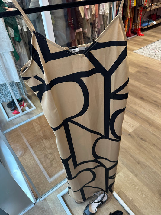 Robe Only T.M