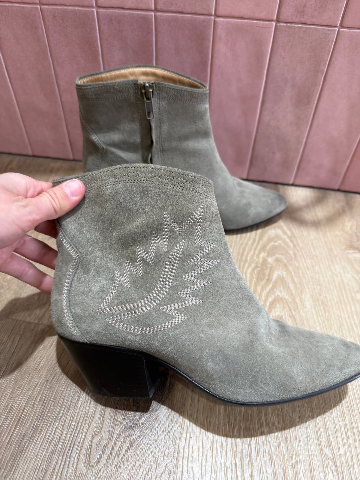 Bottines kaki Isabel marant T.37 10/06