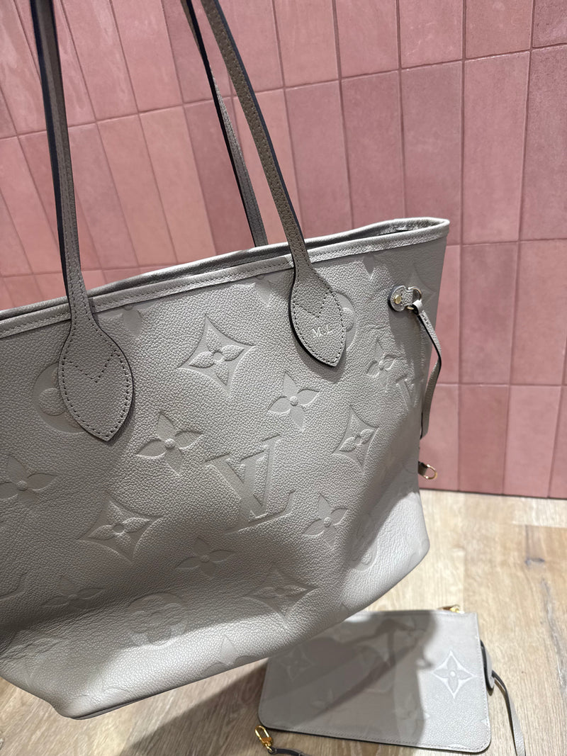 Sac Louis Vuitton emprinte neverfull beige