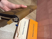 Porte-feuille Louis Vuitton zippy monogramme géant