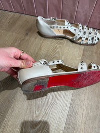 Louboutin sandales 40