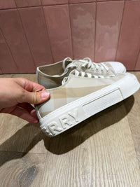 Baskets beige Burberry T.37 1/2 28/08