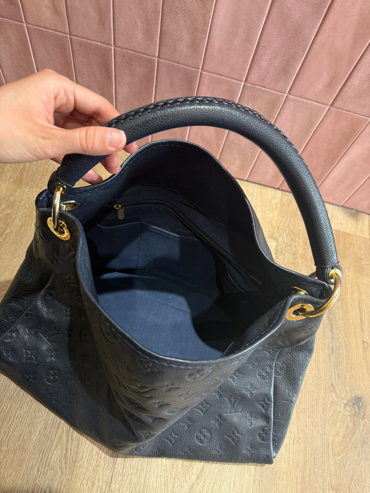 Sac Louis Vuitton empreinte MM Marine arsty 25/06