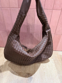 Sac cabas marron glacé tressé 10/10