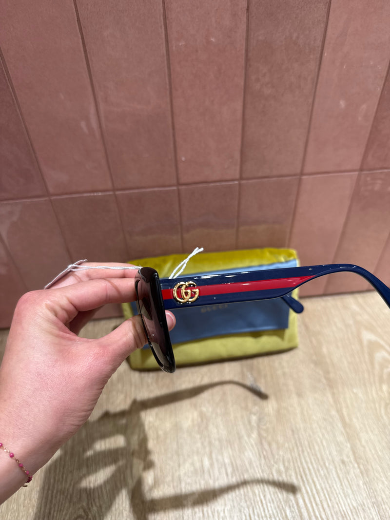 Lunettes Gucci noir et bleu logo