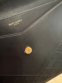 Pochette en cuir saint Laurent 23/06