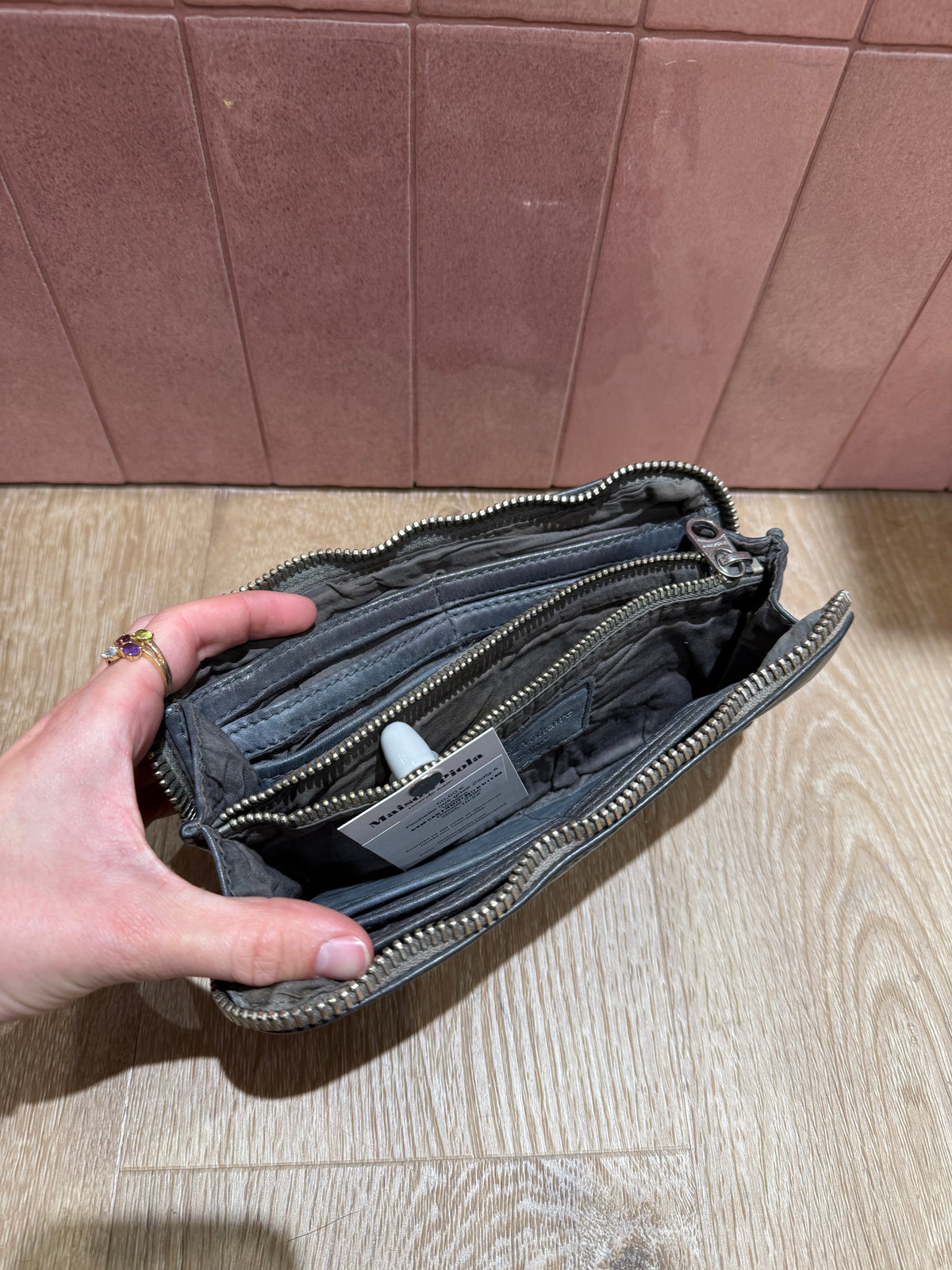 Pochette cuir grise Zadig & Voltaire