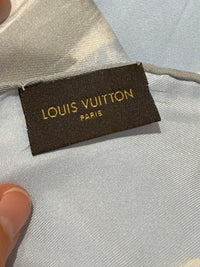 Foulard en soie Louis Vuitton + boîte