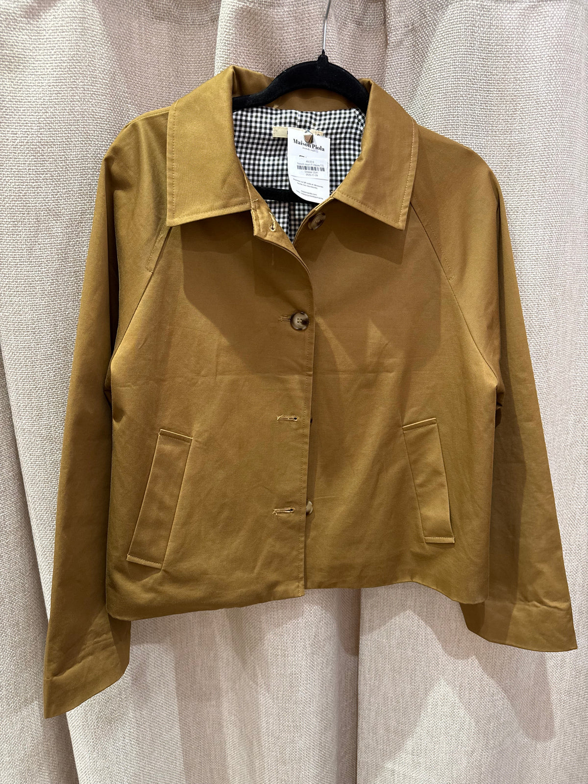 Trench court IT Hippie T.S