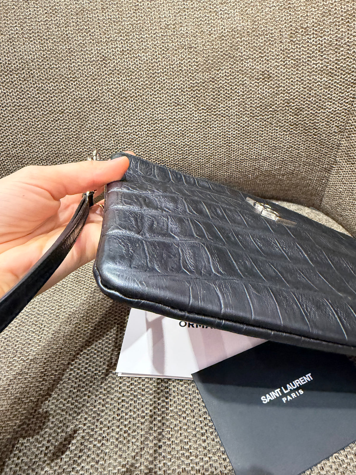 Pochette noire croco Saint Laurent 09/09