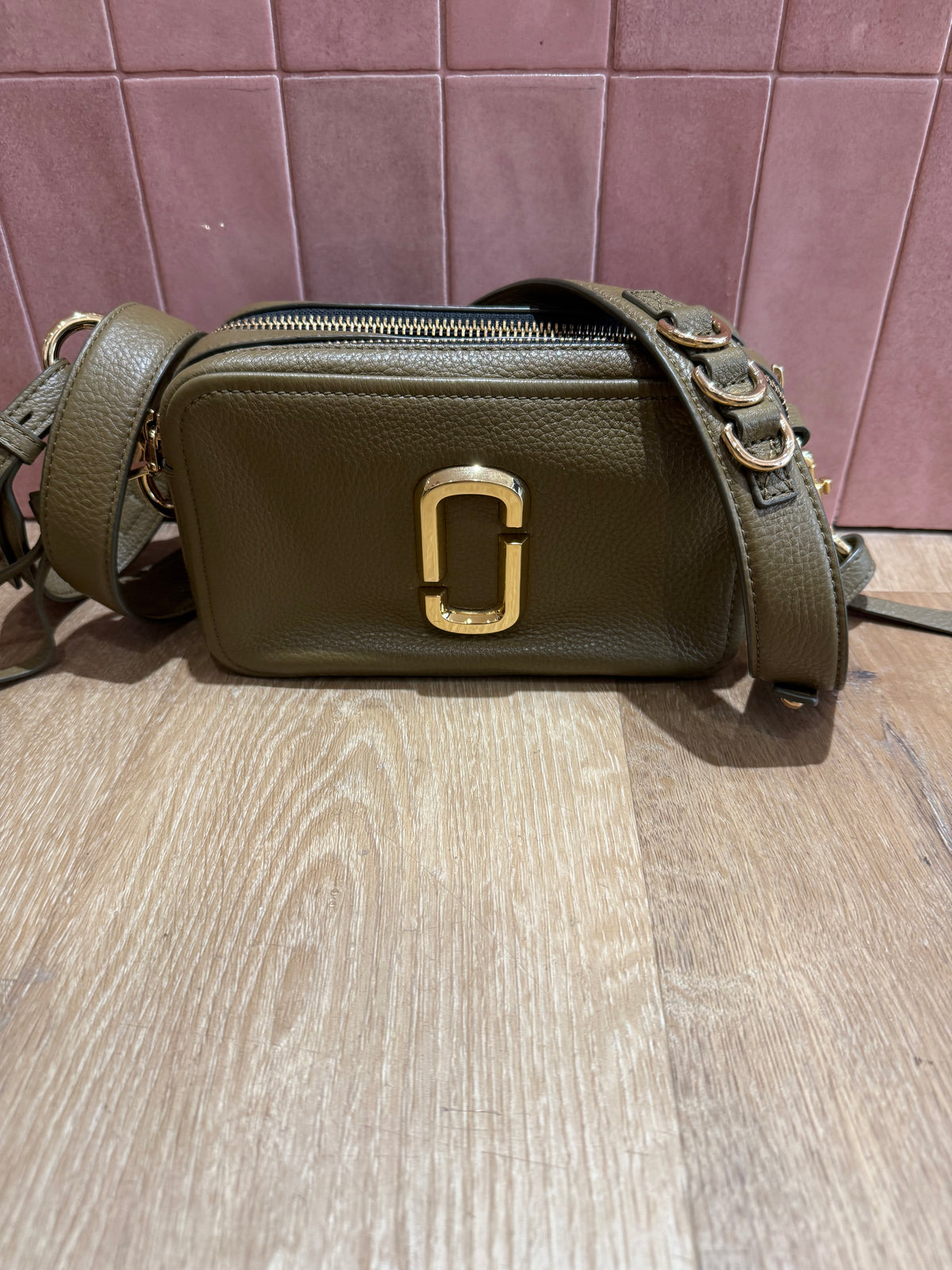 Sac Marc Jacob en cuir kaki 24/07