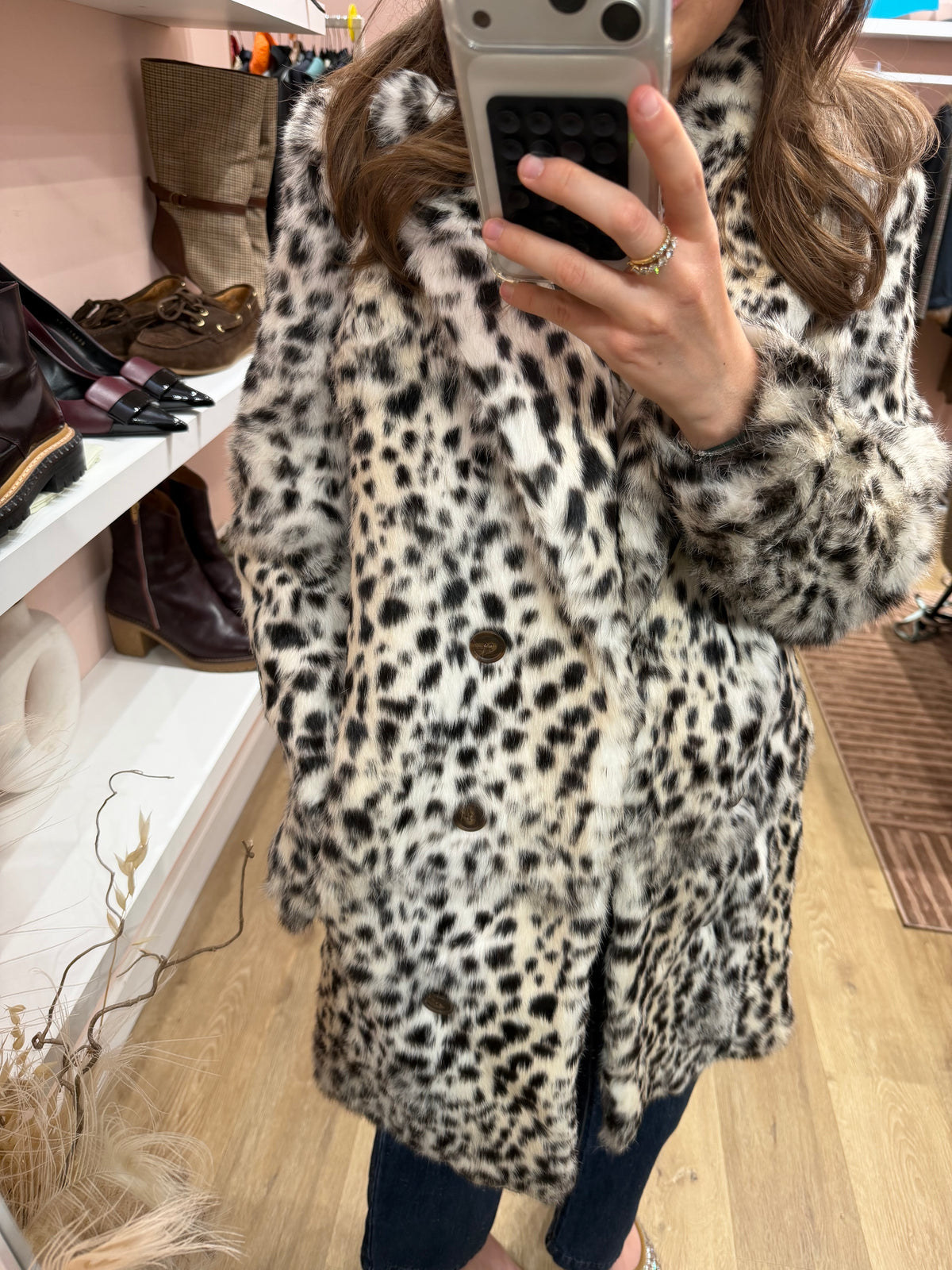 Manteau en fourrure Maje T.S blanc et noir 04/09