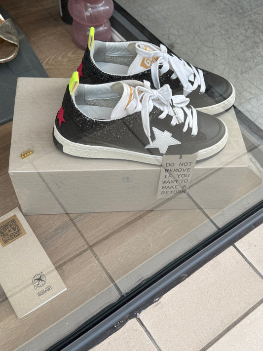 Baskets Noires Golden Goose 37