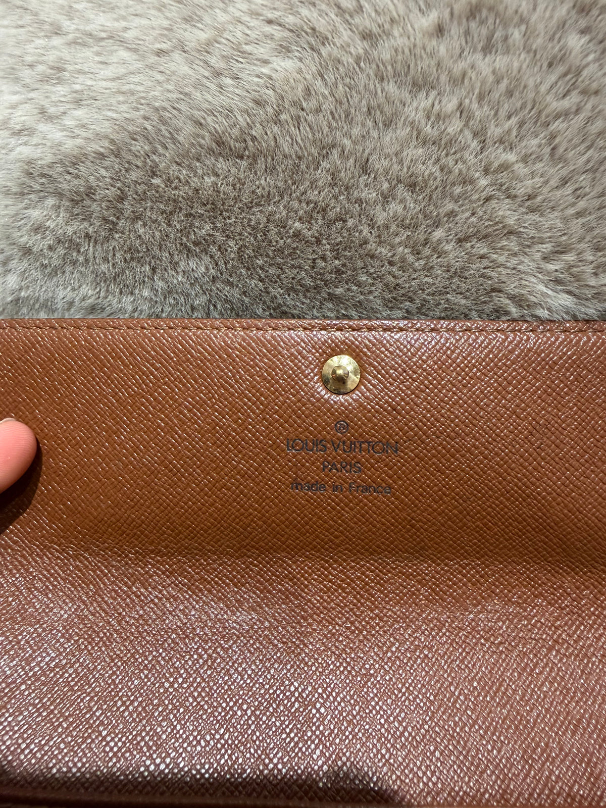 Porte-feuille Louis Vuitton 18/08