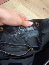 Sac Noé Louis Vuitton cuir épi noir 07/08