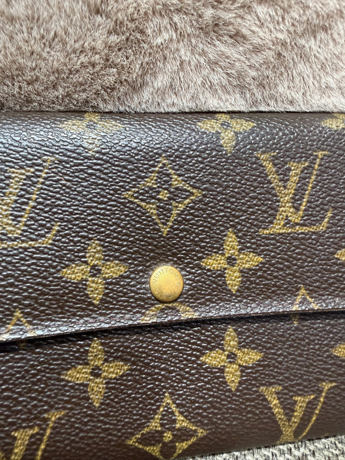 Porte-feuille Louis Vuitton 18/08