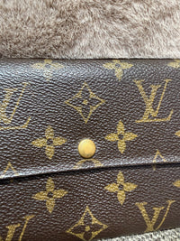 Porte-feuille Louis Vuitton 18/08