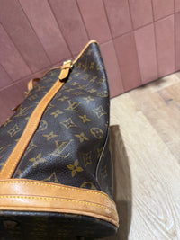 Louis Vuitton bucket sac