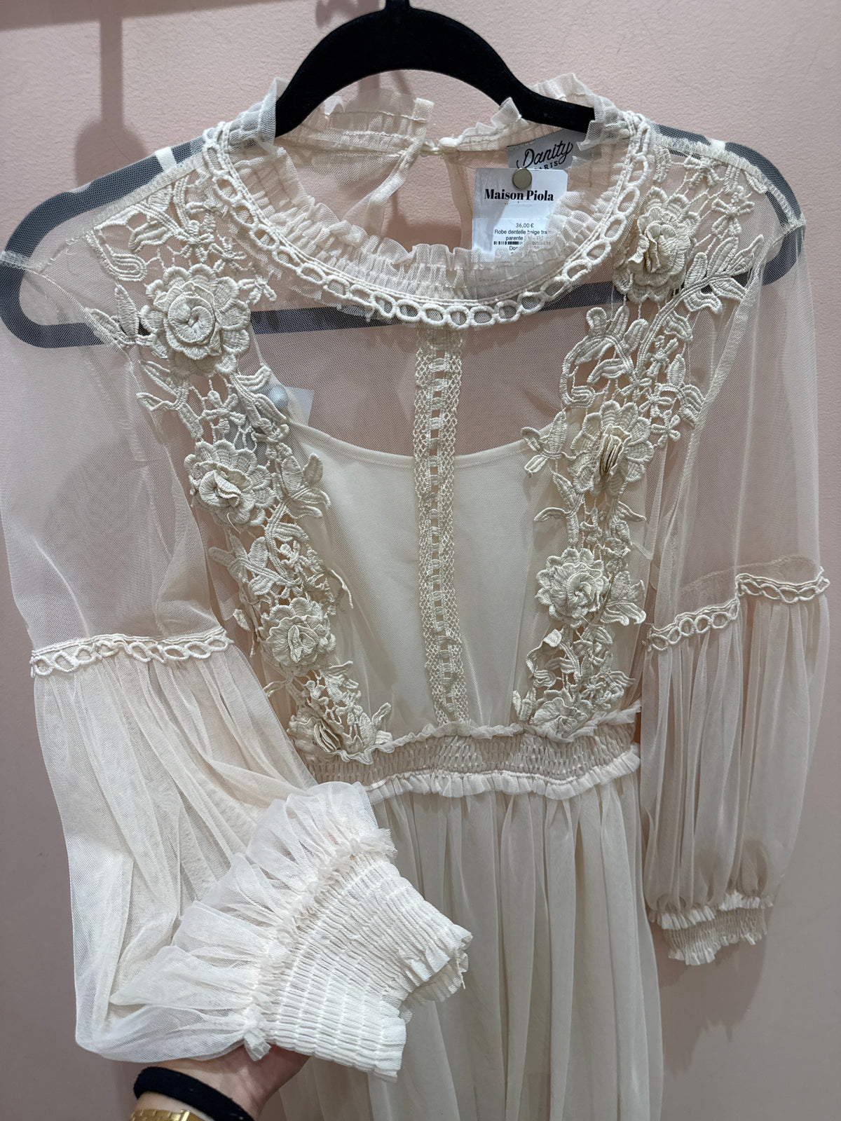 Robe dentelle beige transparente T.U