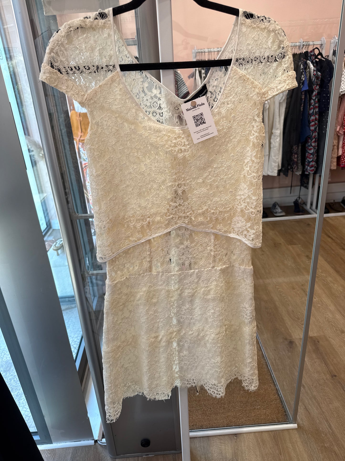 Robe dentelle the kooples