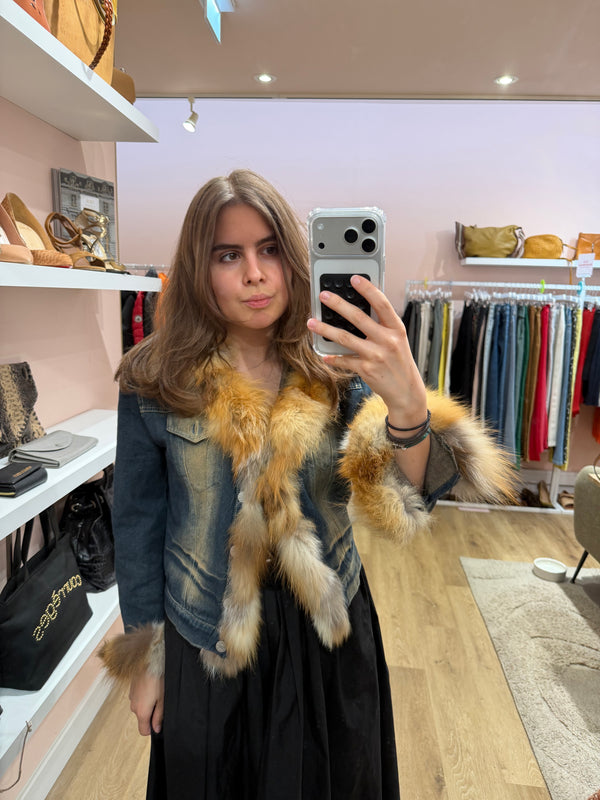 Veste en jean et fourrure T.38 08/08