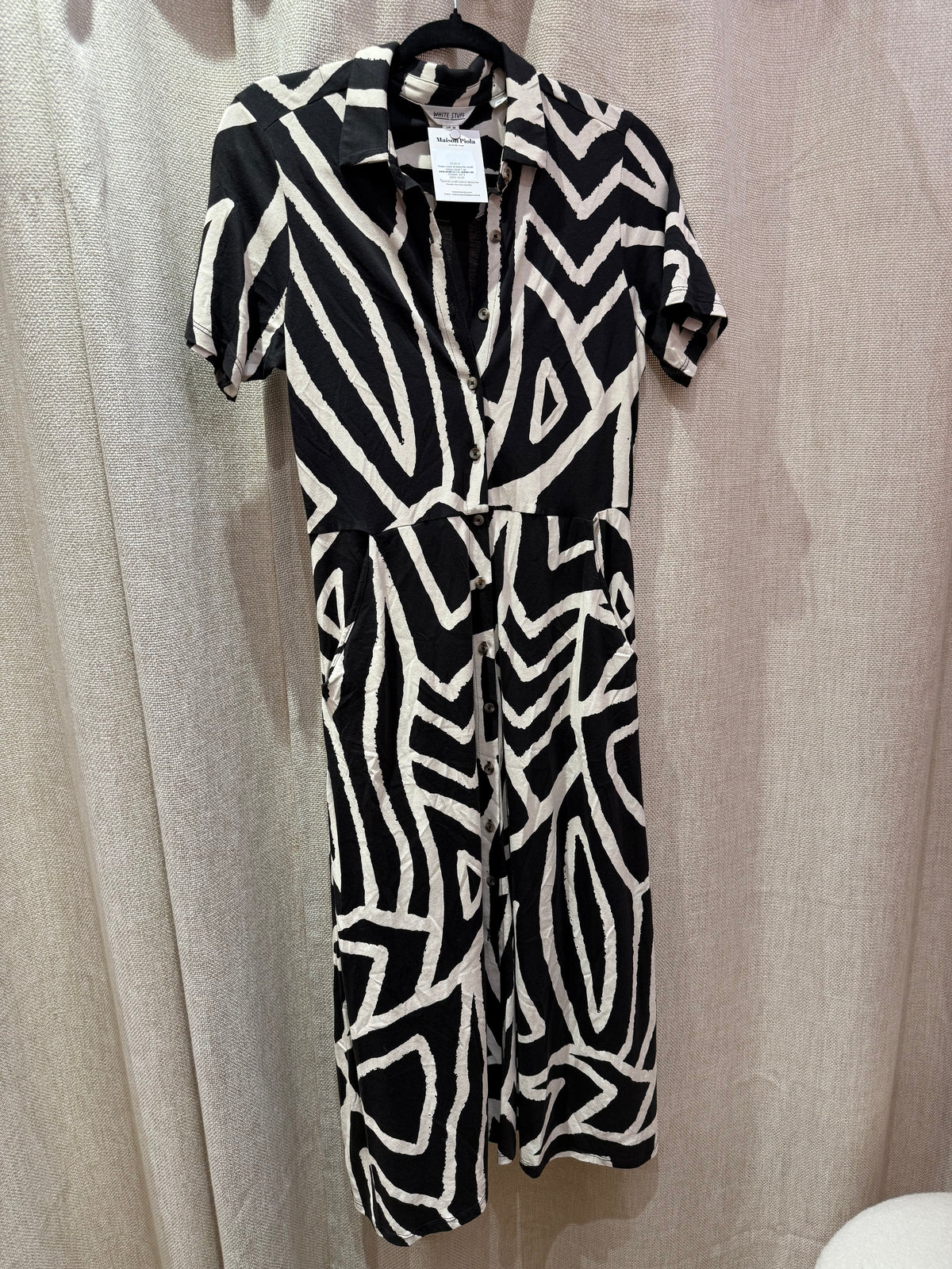 Robe noire et blanche motif White Stuff T.38