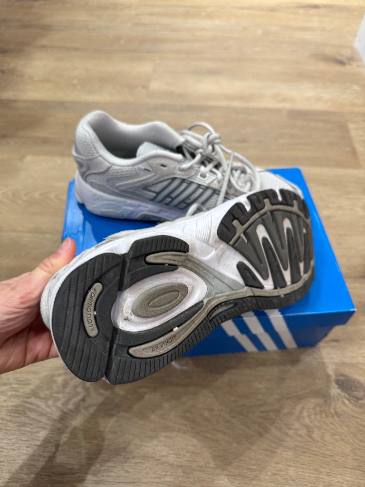 Baskets grises Adidas - T.38,5