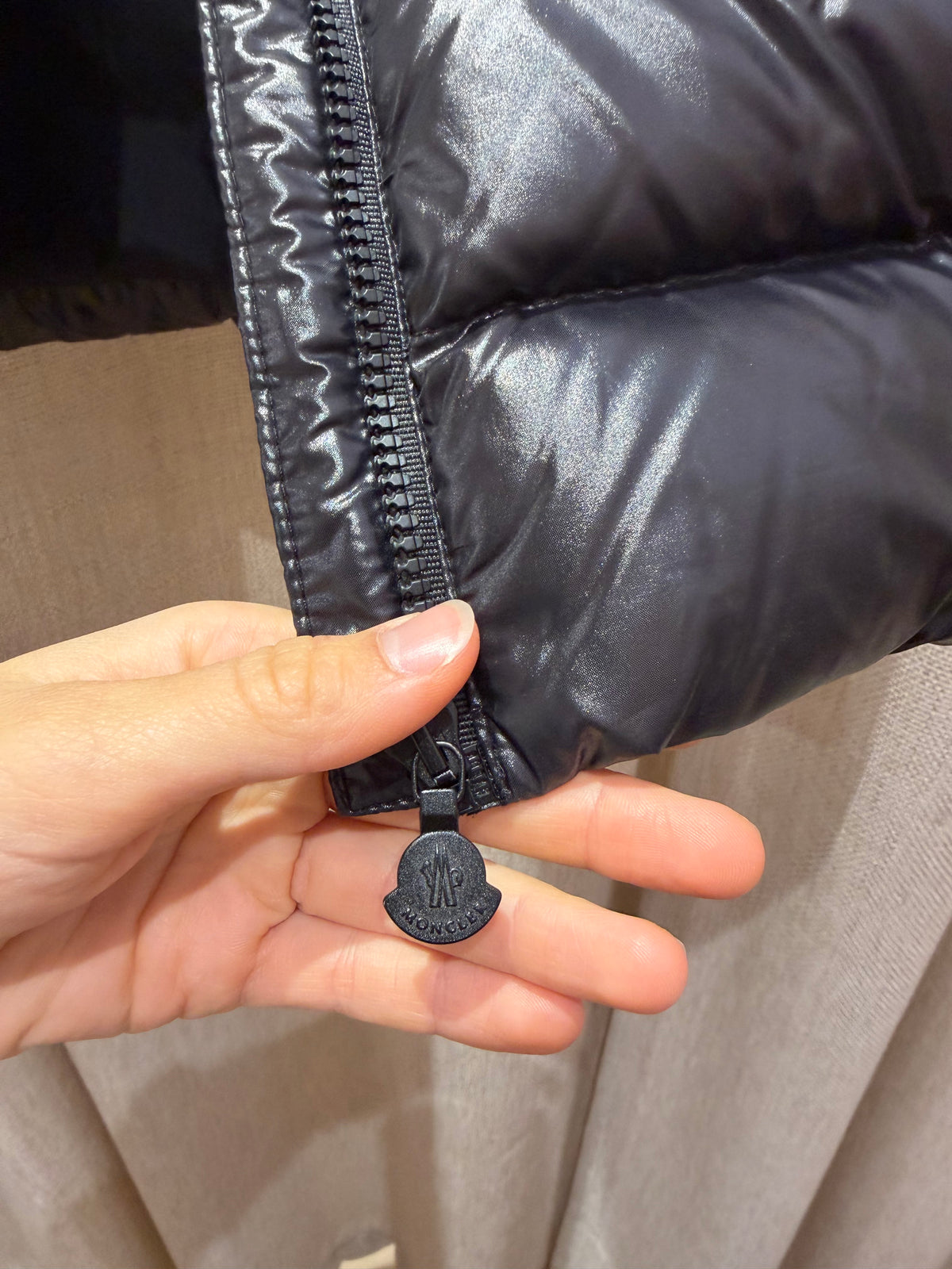 Doudoune noire sans manches Moncler - T.XS (14 ans) 19/10