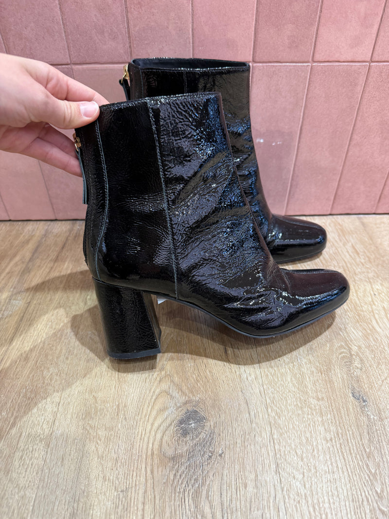 Bottines noires brillantes San Marina T.39