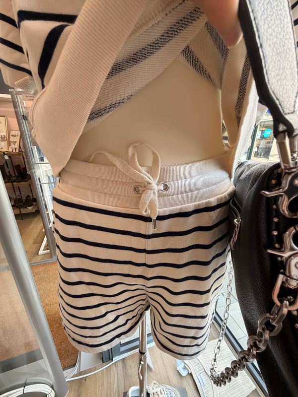 Short Ralph Lauren blanc et bleu marine rayé T.M 30/07