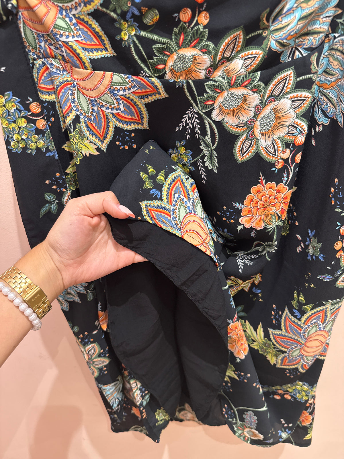 La Fee Maraboutee Jupe longue midi Noir et fleurs bleu T.38