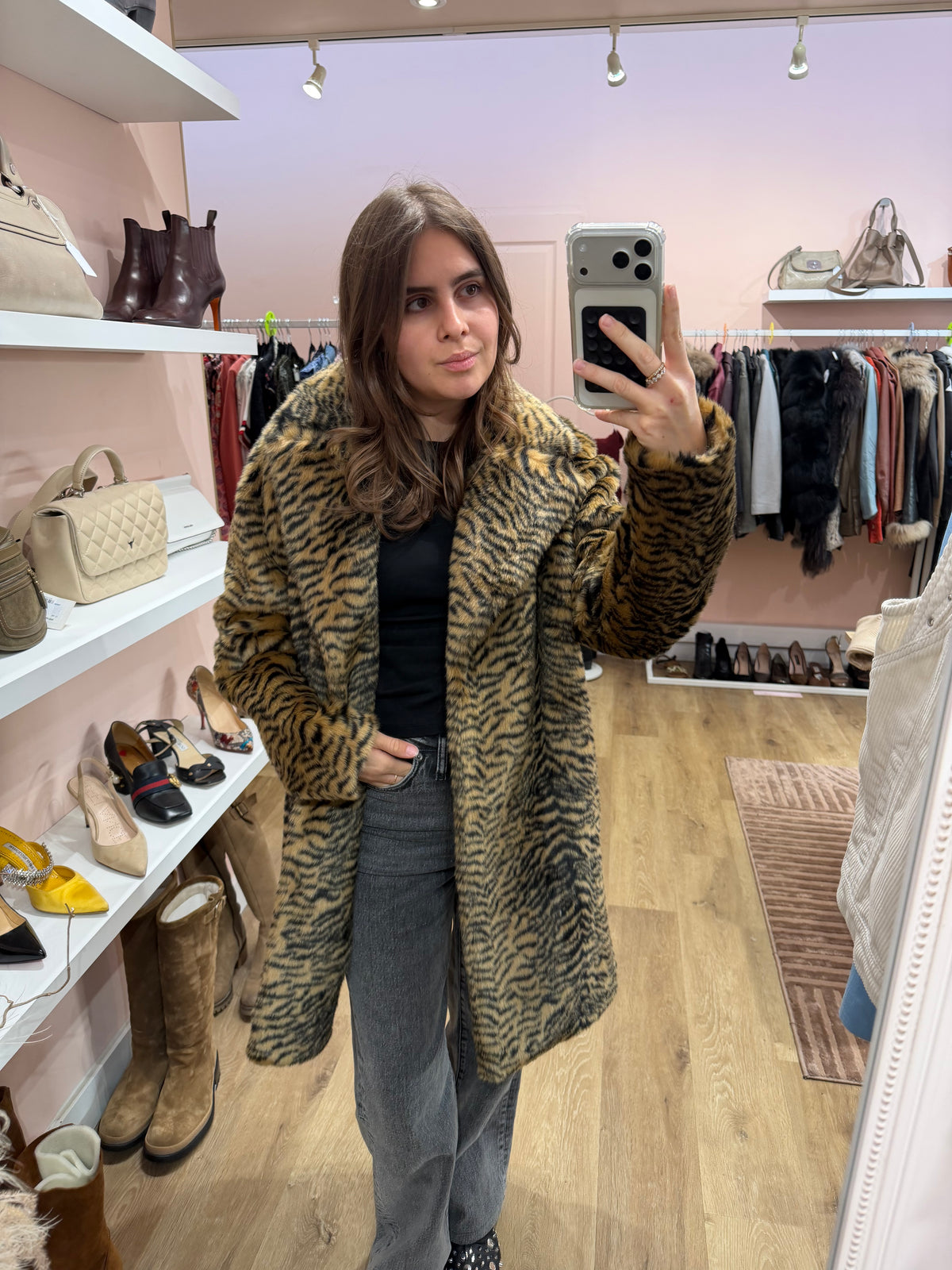 Veste en fourrure marron motif zèbre IKKS T.S 20/09