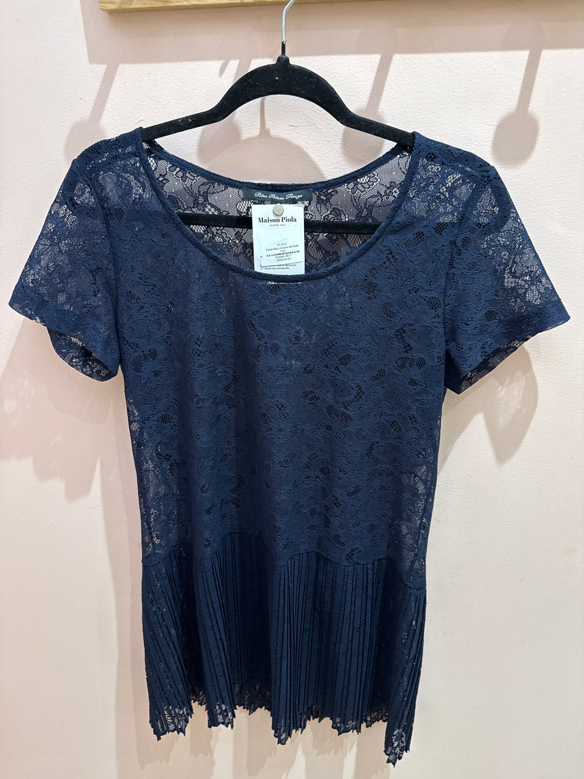 Robe bleu marine dentelle T.40