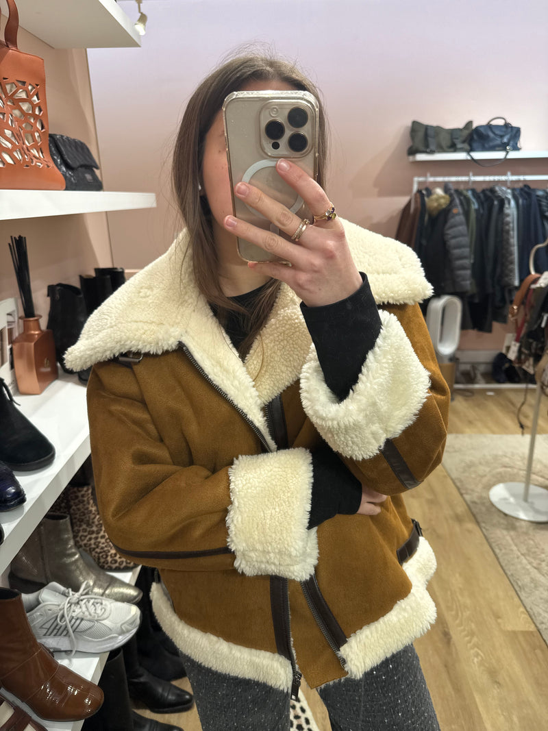 Veste style peau lainée La Fée Maraboutée T.42