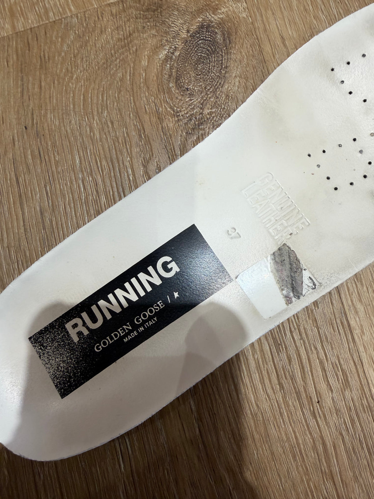 Baskets Golden Goose T.37 11/10