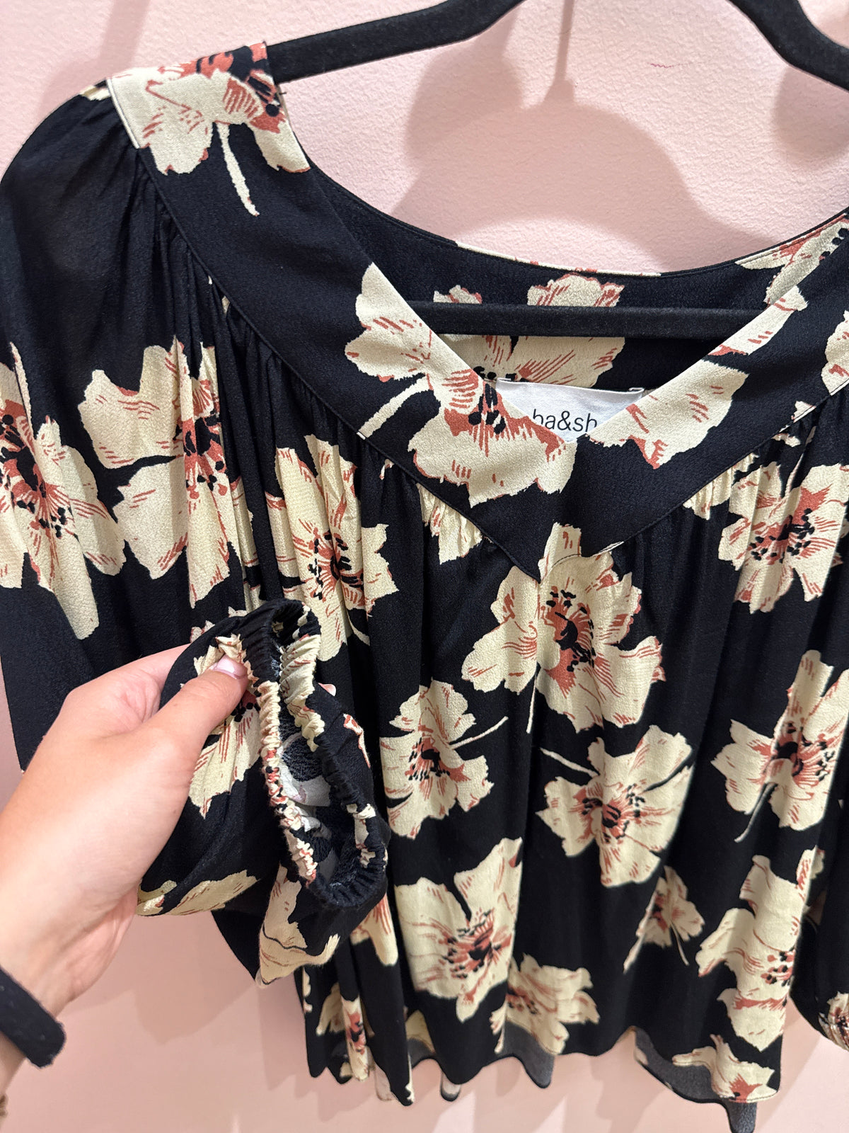 Ba&sh Blouse noire fleurs beige T.S/M
