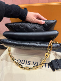 Louis Vuitton sac Coussin PM noir 09/10