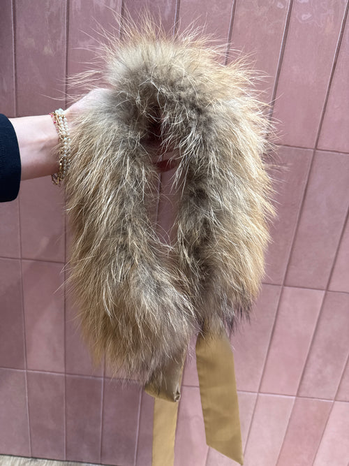 Col en vraie fourrure