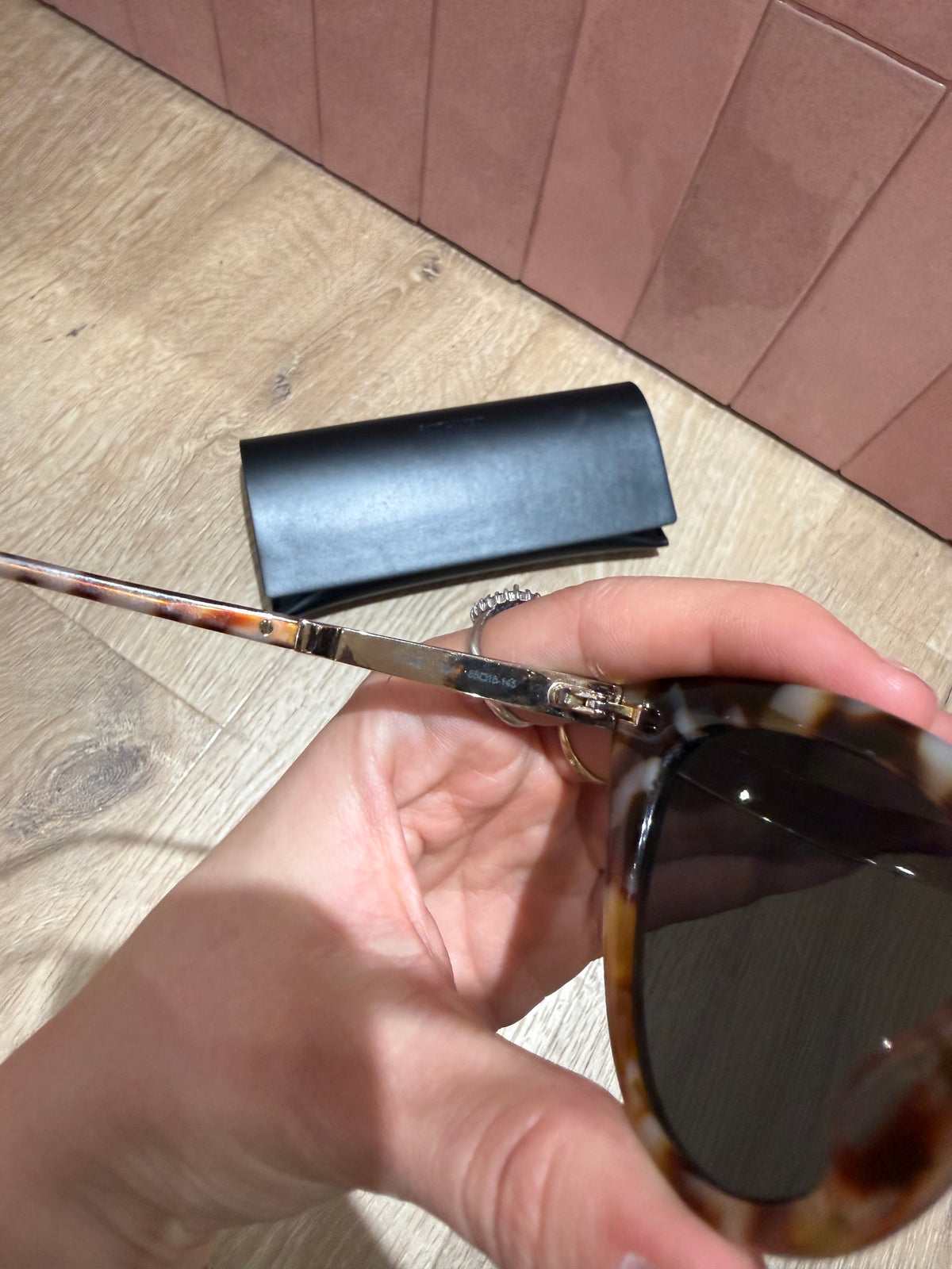 Lunettes marron saint Laurent 01/06