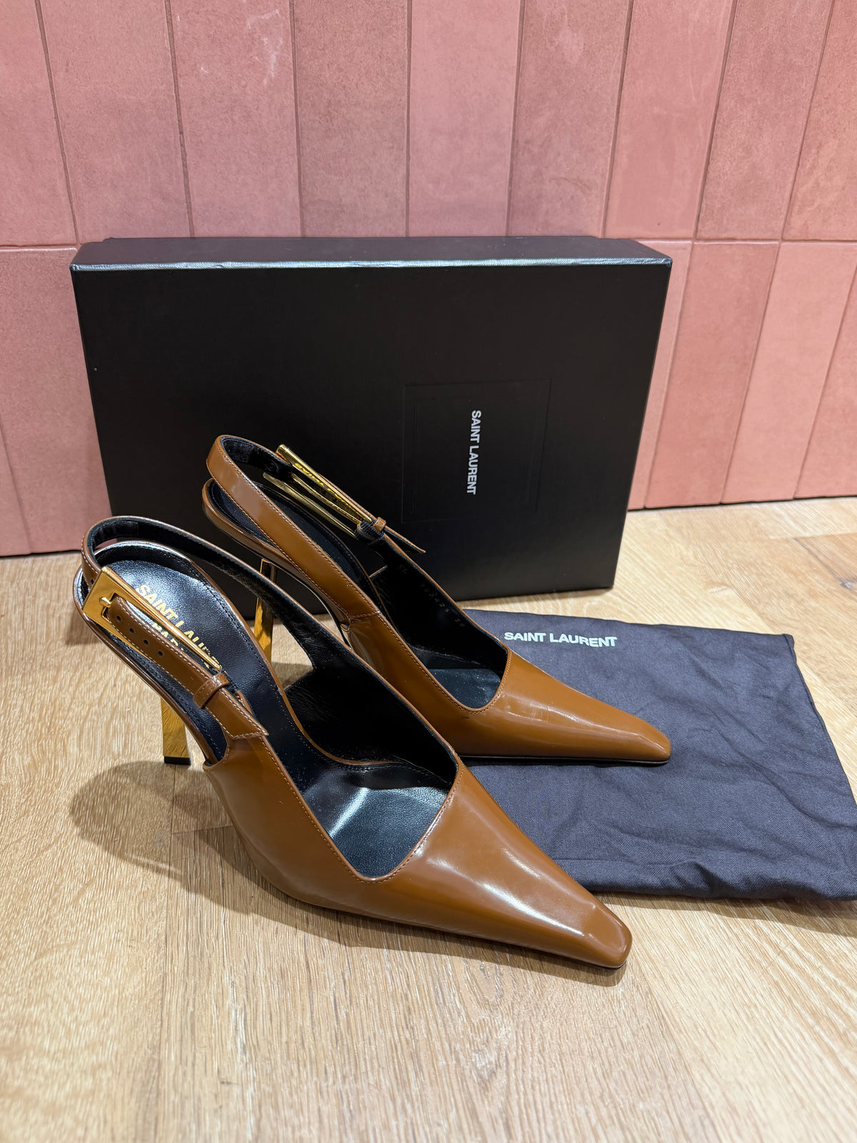 Escarpins saint Laurent T.38 29/09
