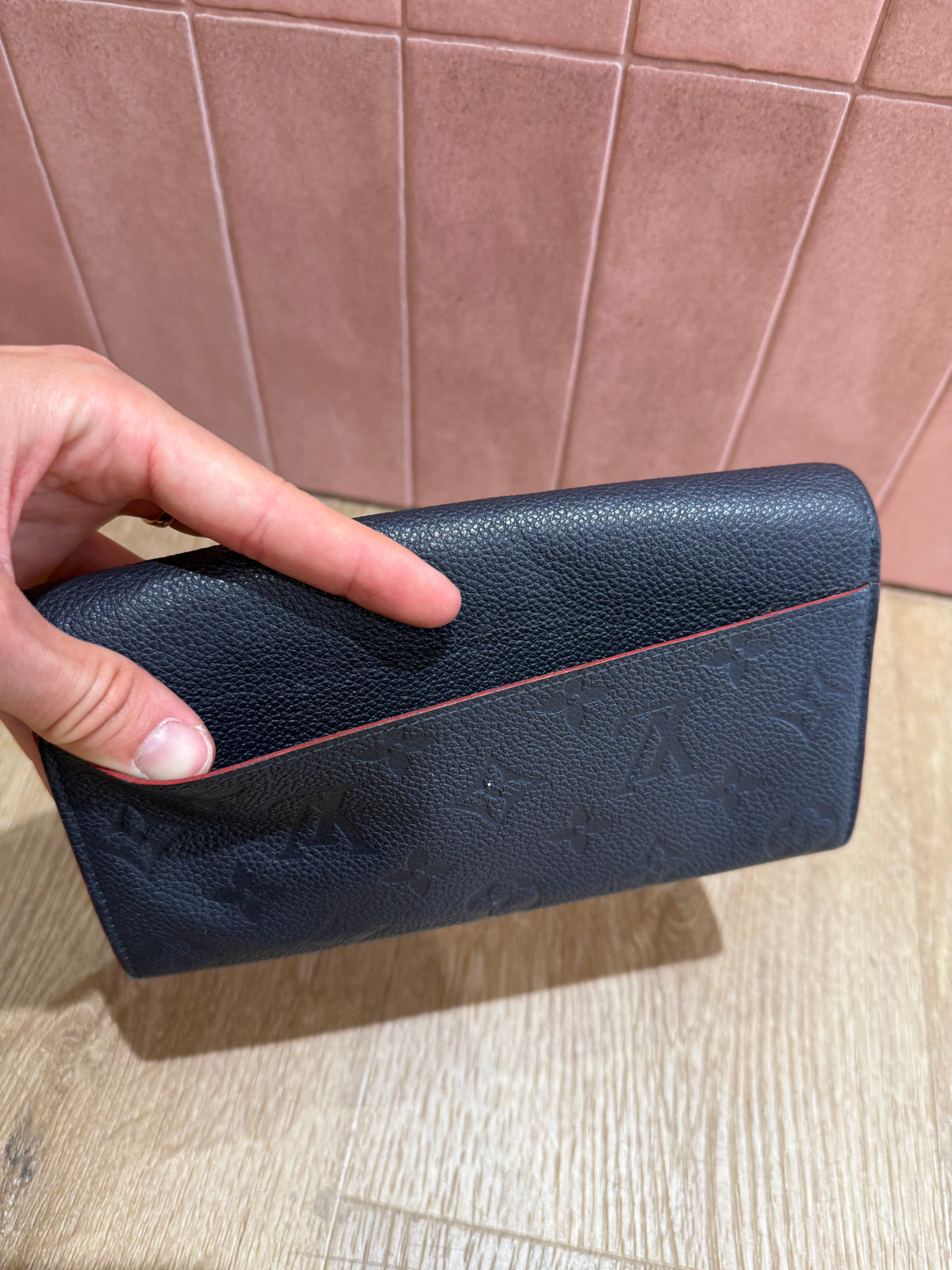 Porte-feuille louis Vuitton bleu marine 20/07