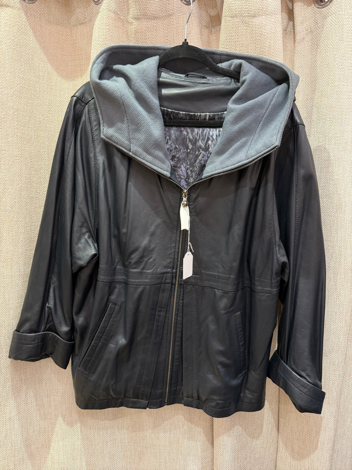 Gian Ferré veste à capuche en cuir noir T.XL 28/09