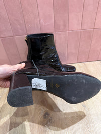 Bottines noires brillantes San Marina T.39