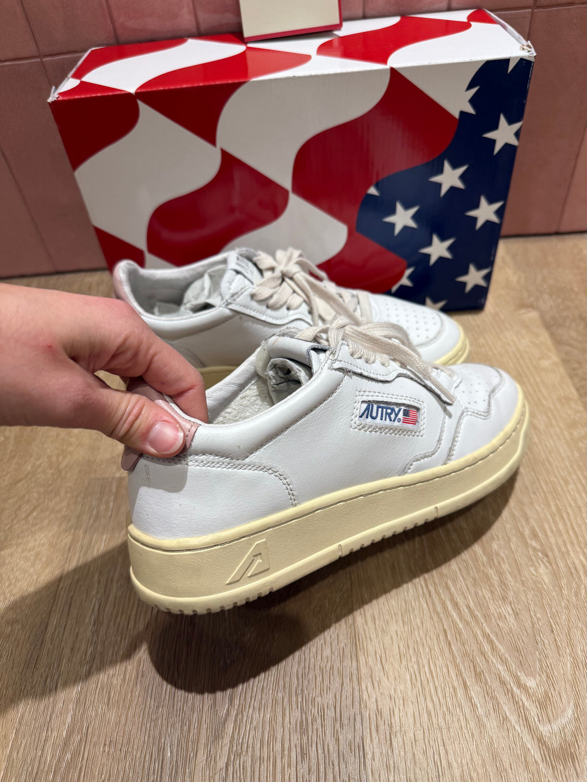 Baskets Autry taille 39