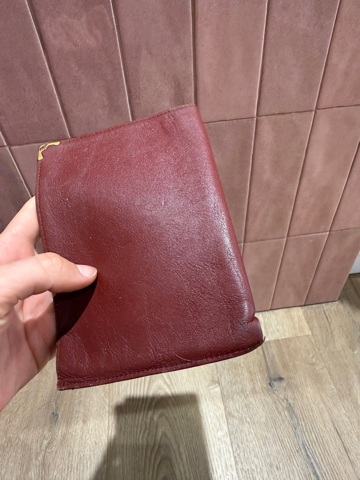 Pocehtte en cuir cartier