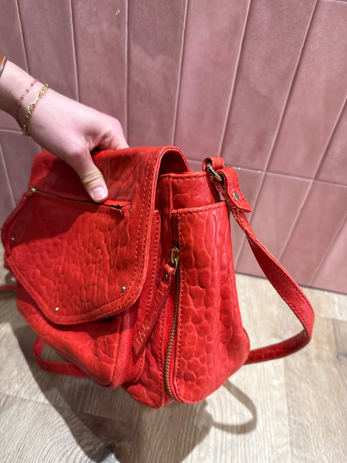 Sac rouge petit mendigote en cuir