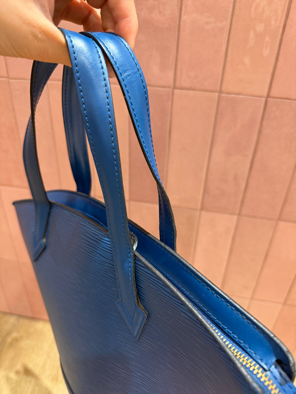 sac Louis Vuitton Saint-Jacques bleu cuir épi 28/08